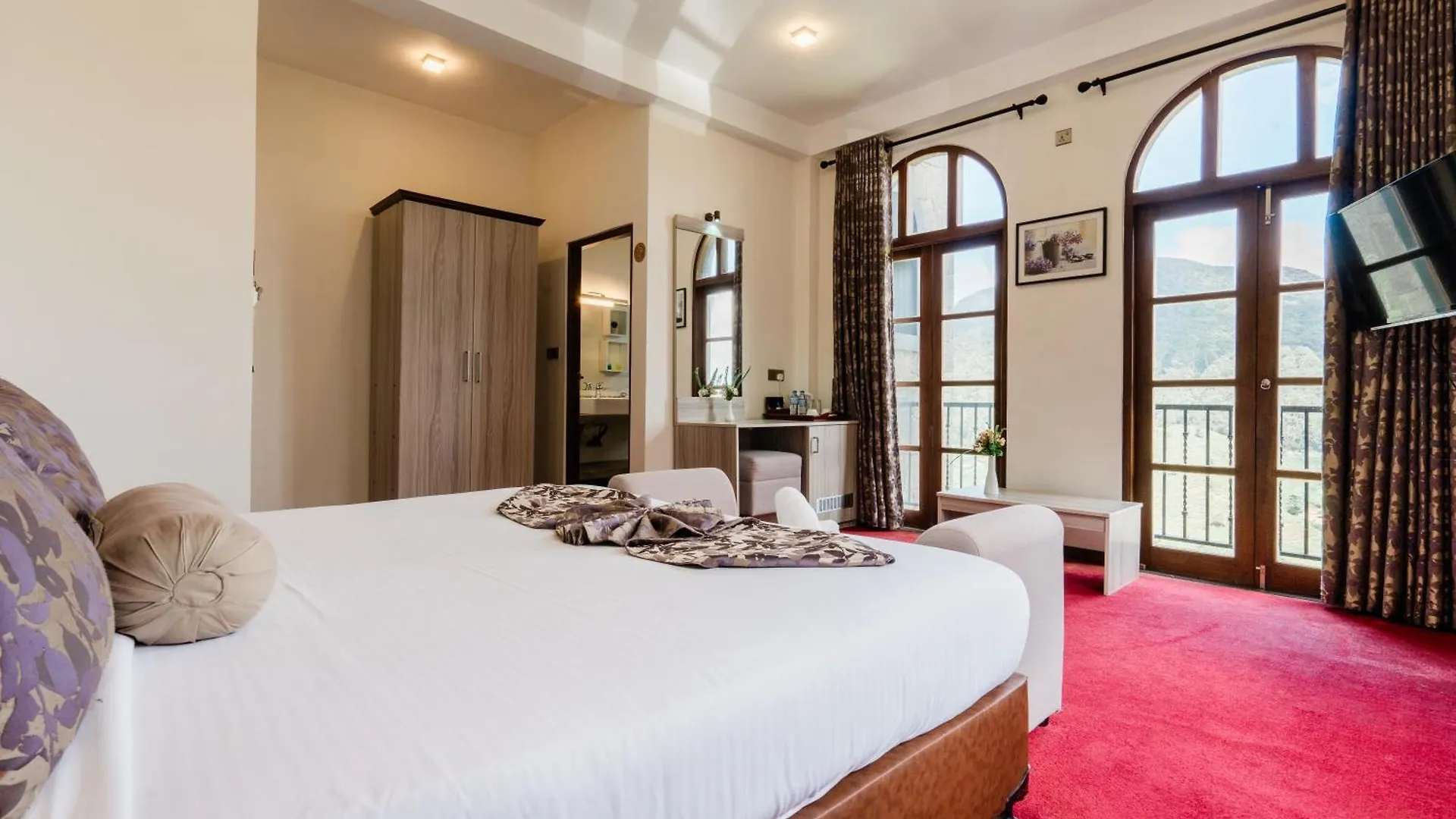 **  The Wind Castle Hotel Nuwara Eliya Sri Lanka