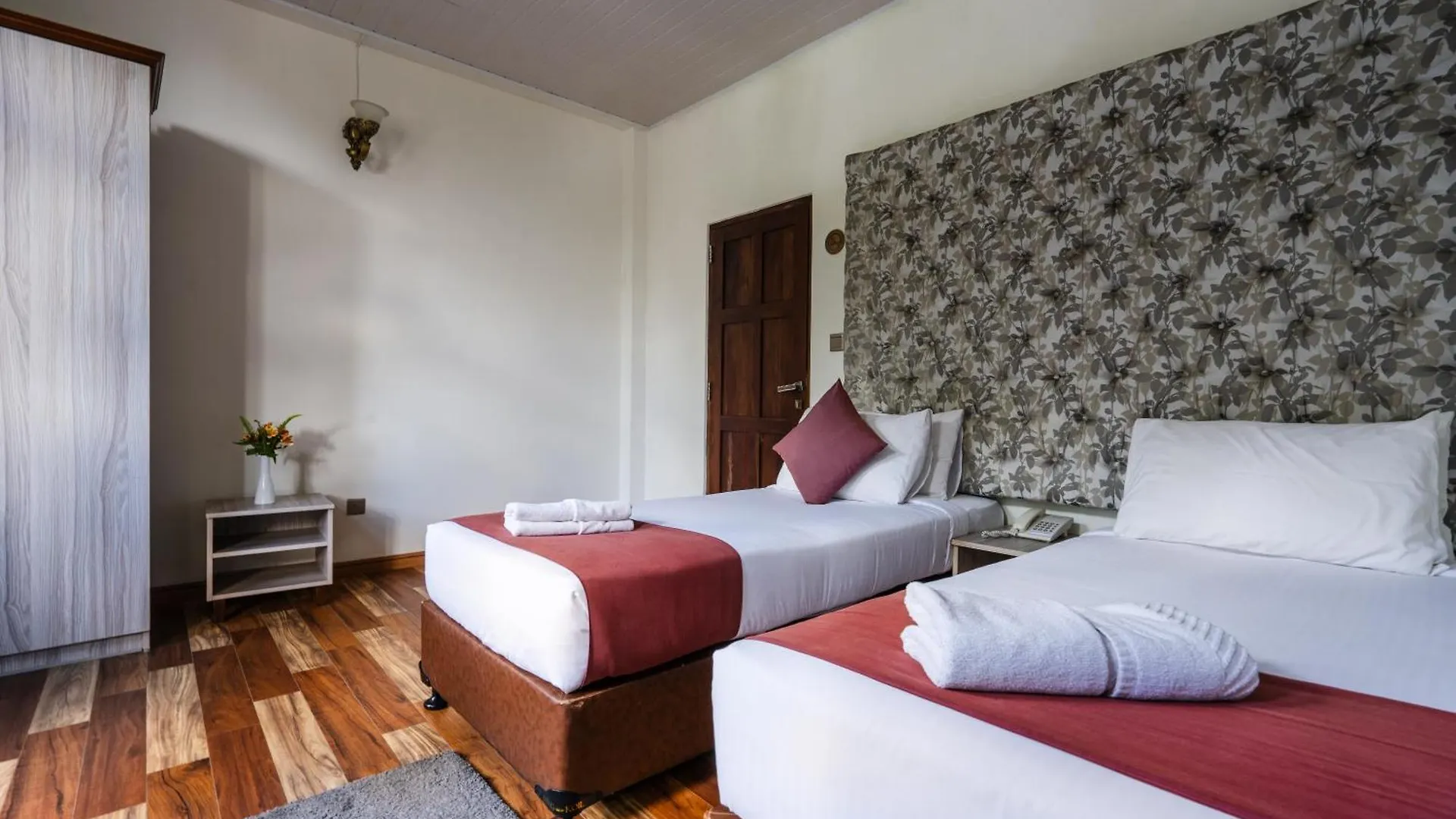 The Wind Castle Hotel Nuwara Eliya